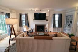 Grand Mid-Century 3BR • Near University • Game Rm