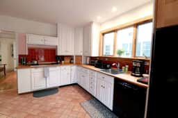 Grand Mid-Century 3BR • Near University • Game Rm