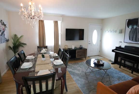 Private Oasis Ranch • In Town Princeton • 2BR/2B - Holiday Home
