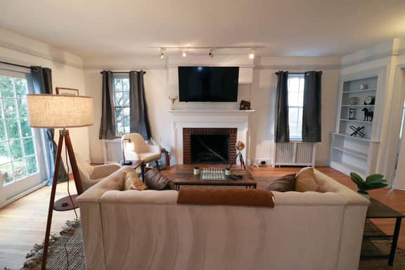 Grand Mid-Century 3BR • Near University • Game Rm