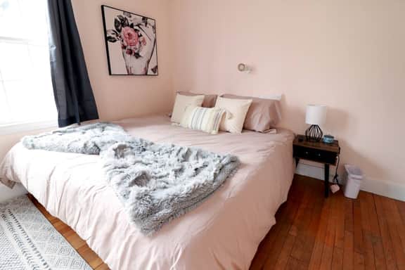 Grand Mid-Century 3BR • Near University • Game Rm