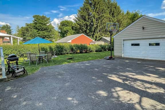 Majestic Princeton Home • Arcade • Big Yard • 4BR